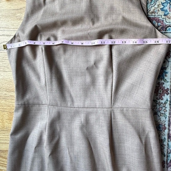 J CREW Ruffled Hem Wool Tan Camel Workwear Dress Size 4 - Picture 6 of 9